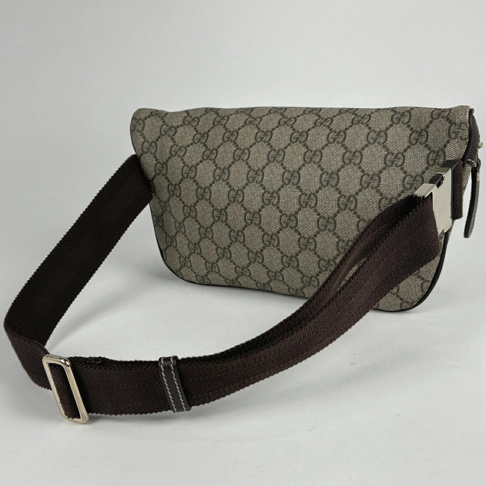 Gucci Body canvas waist brown Clutch Belt Crossbody Bum bag GG